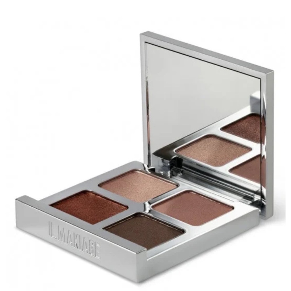 IL MAKIAGE COLOR BOSS SQUAD EYESHADOW
MULTI-DIMENSIONAL 4-PAN EYE COLOR PALETTE